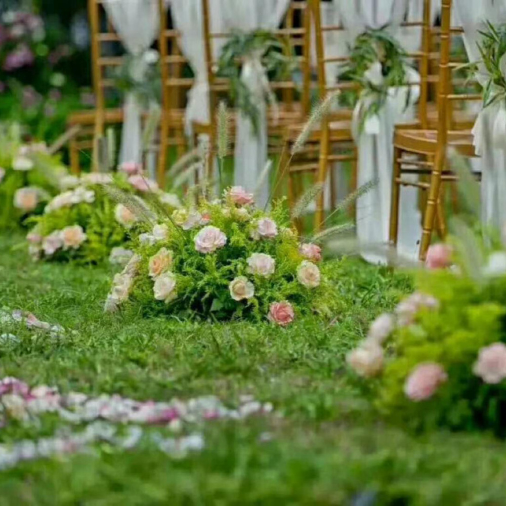 Eleganter Goldener Bambusstuhl – Outdoor Furniture Rental For Party Bewertung und Preis