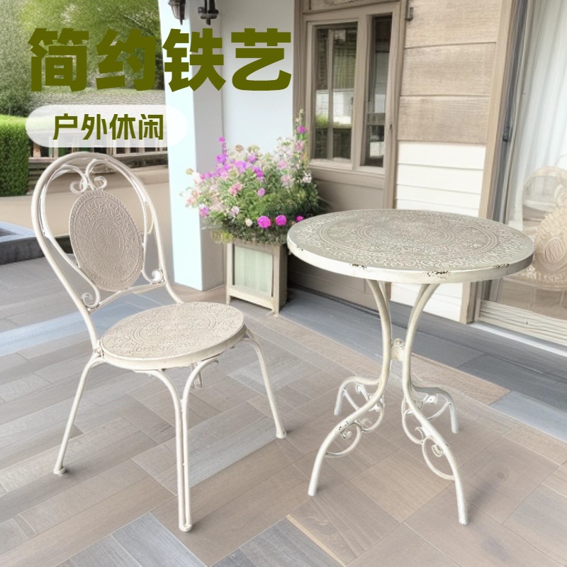 Französischer Vintage-Tisch au – Outdoor Furniture Vintage Bewertung und Preis
